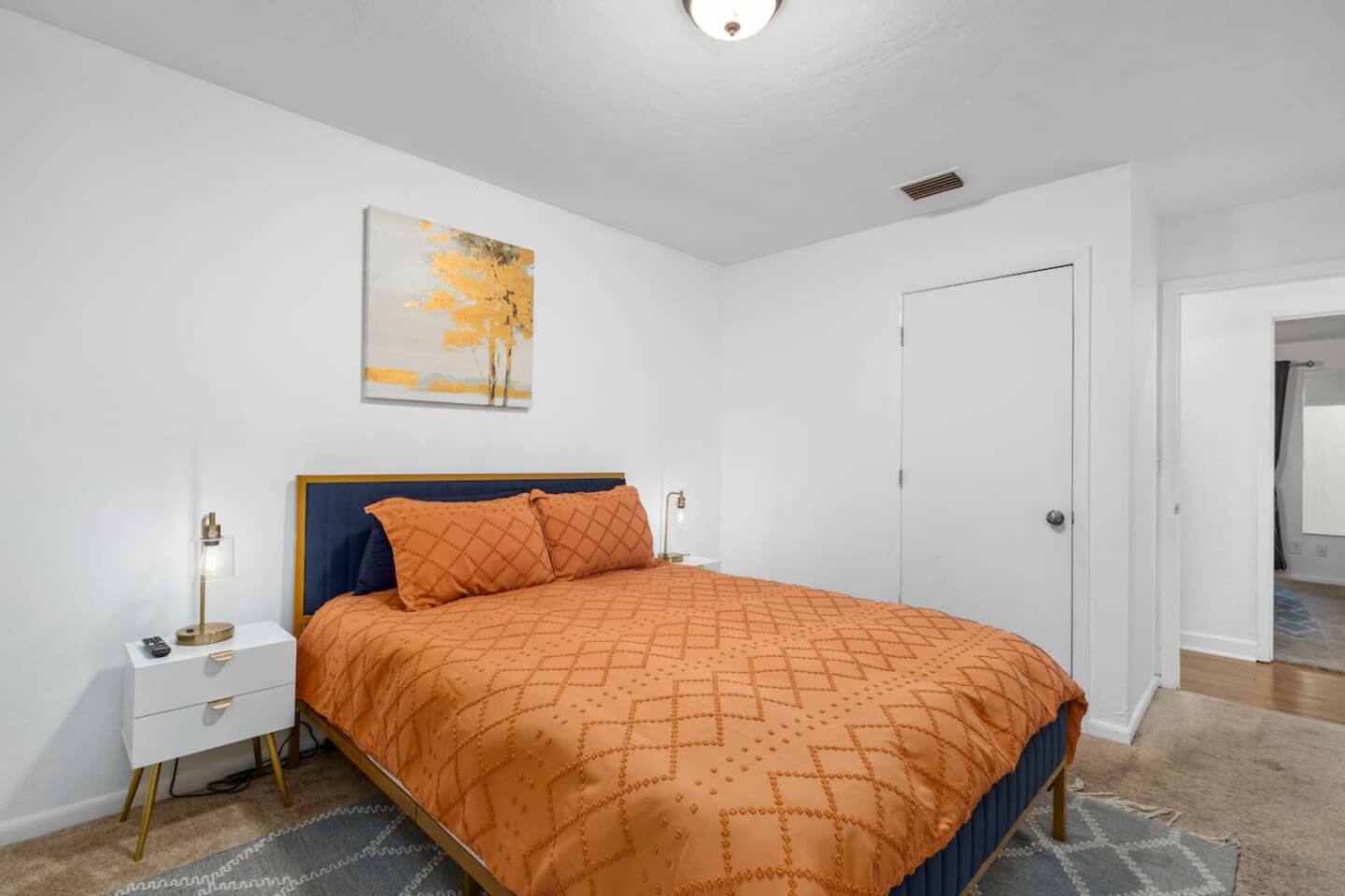 Spacious Retreat Near UF & Shands